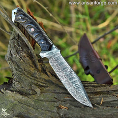 Handmade Damascus steel Deer Skinning Knife with leather sheath - Full tang hunting knife for field dressing.