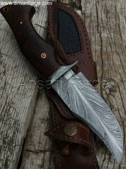 Custom Hand Made Forged Damascus Steel Hunting Knife With Feather Blade
