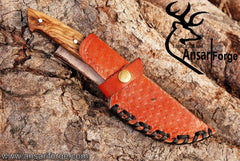 Handmade Damascus steel skinner knife