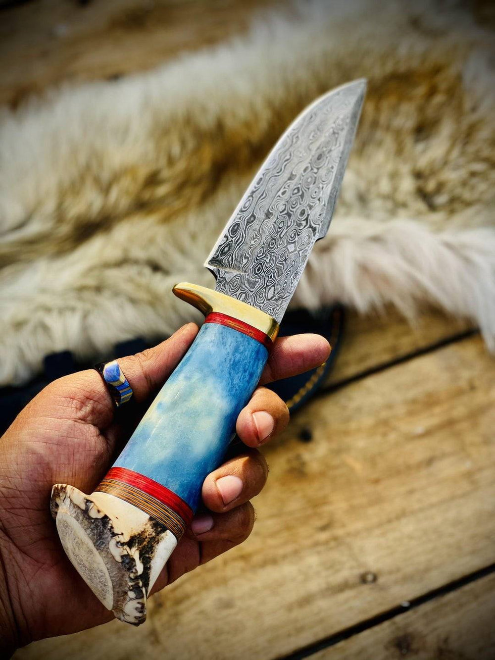 Hand forged Damascus hunting knife with sheath