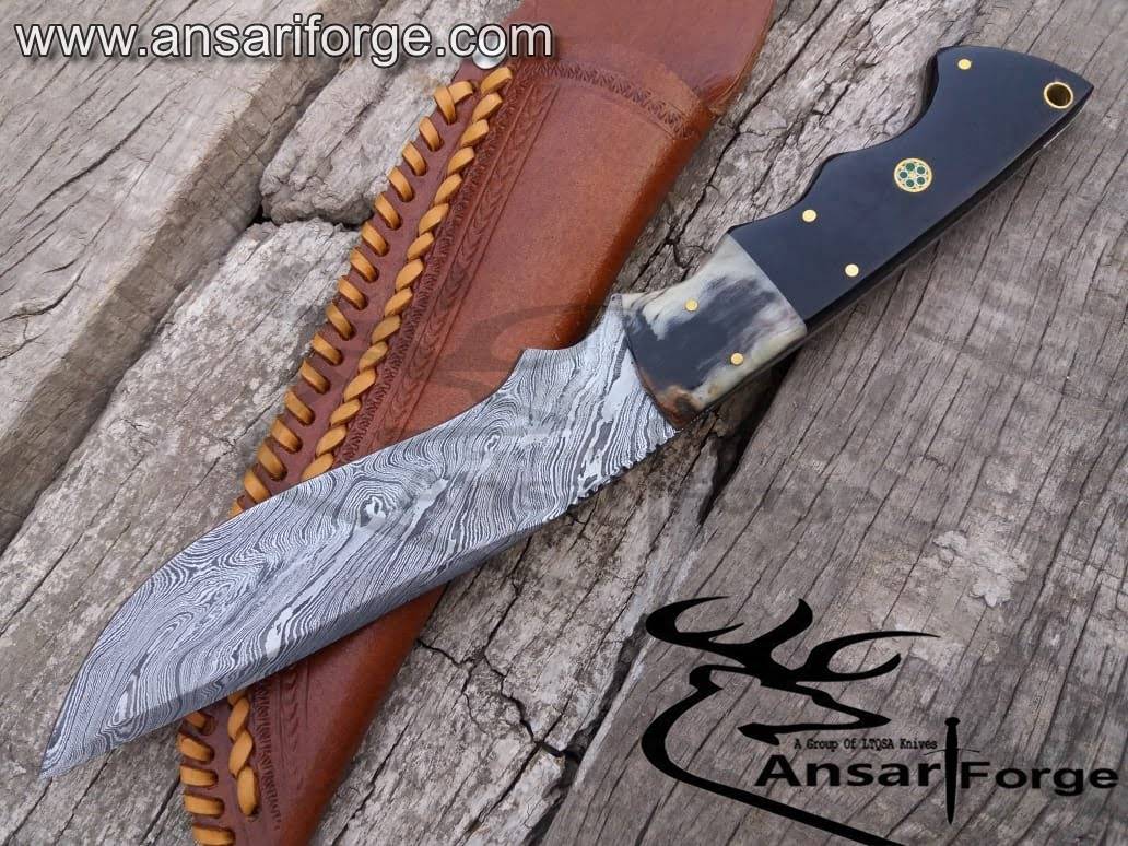 Damascus Steel Hunting Knife Handmade Forged Fixed Blade With Leather Sheath