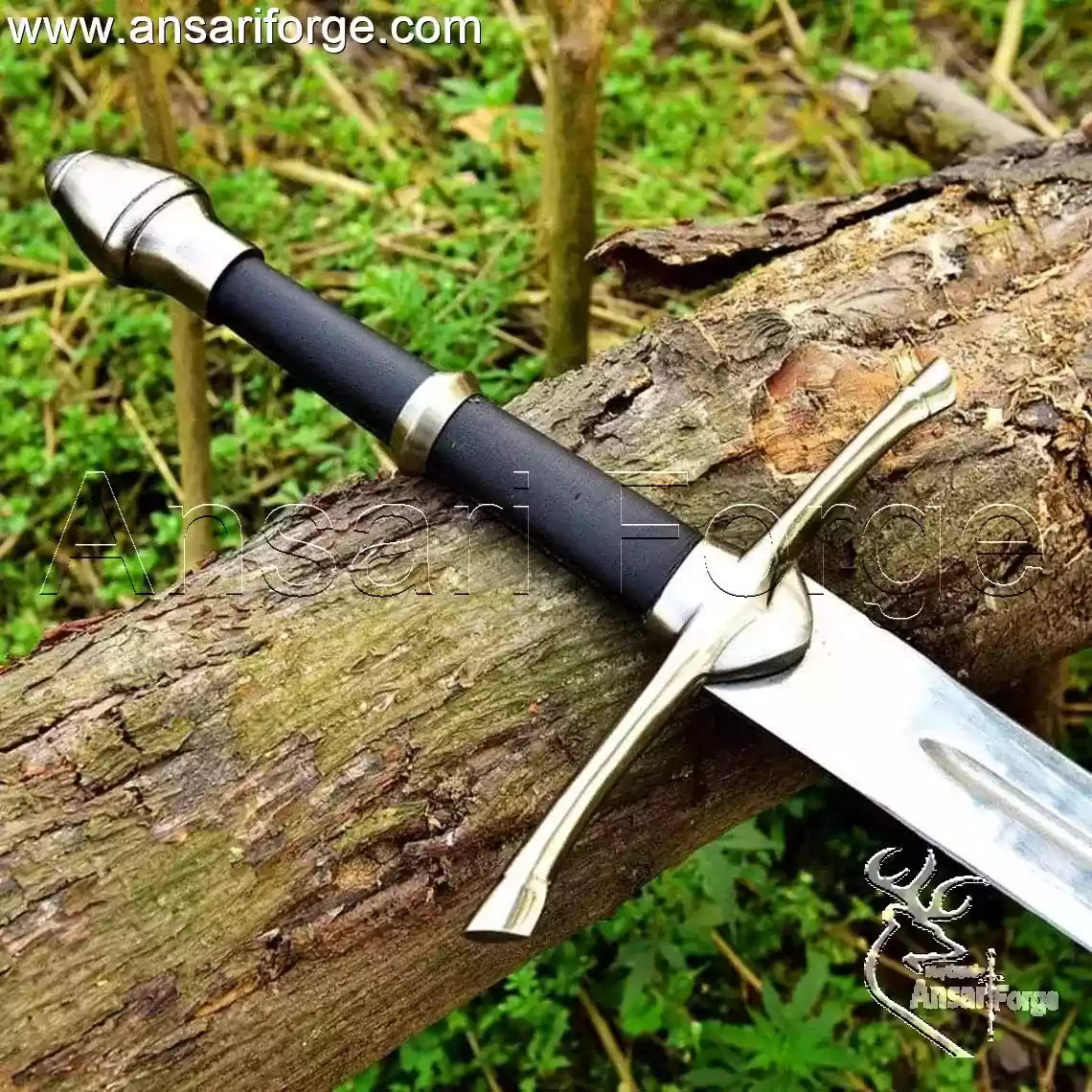 LOTR Aragorn Sword – Leather Wrapped Handle Close-Up.