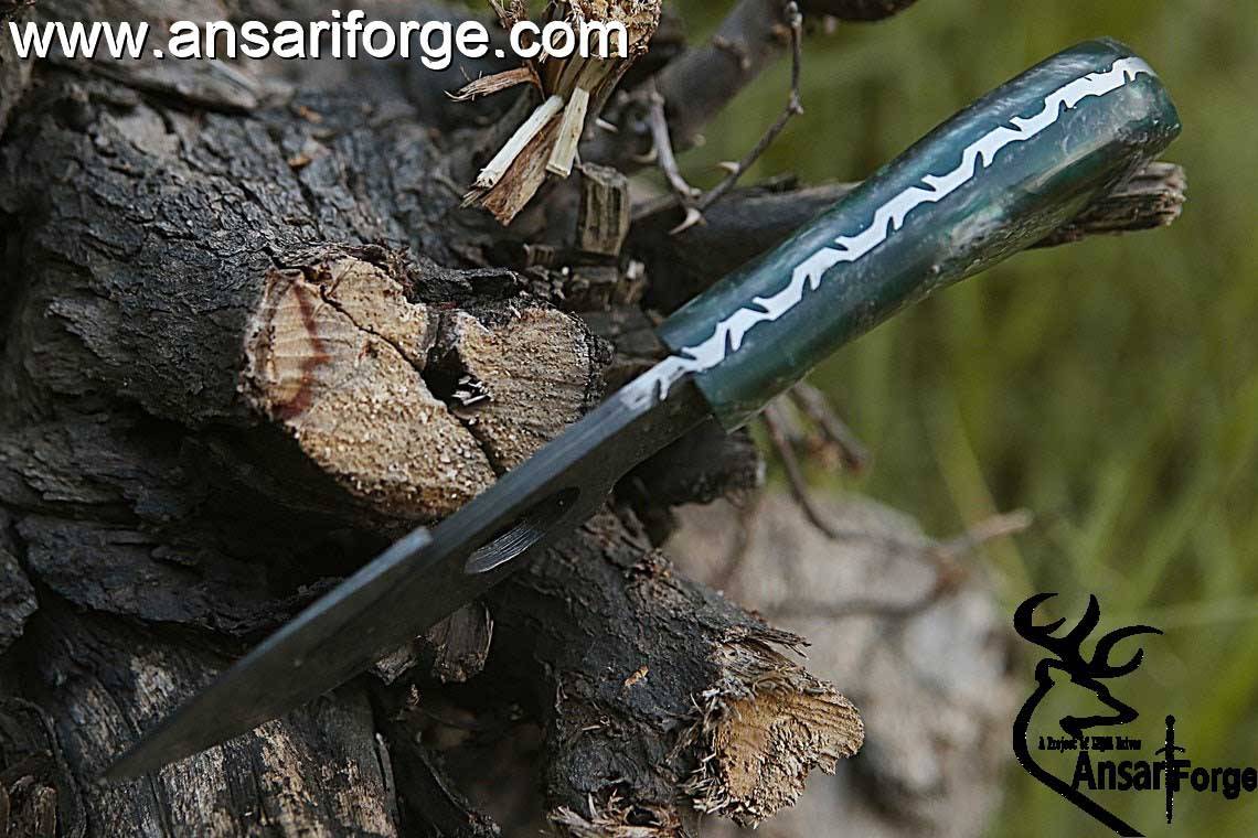 Beautiful Damascus Gut Hook Knife Made of Remarkable Steel Resin Handle/w Brown Leather Sheath