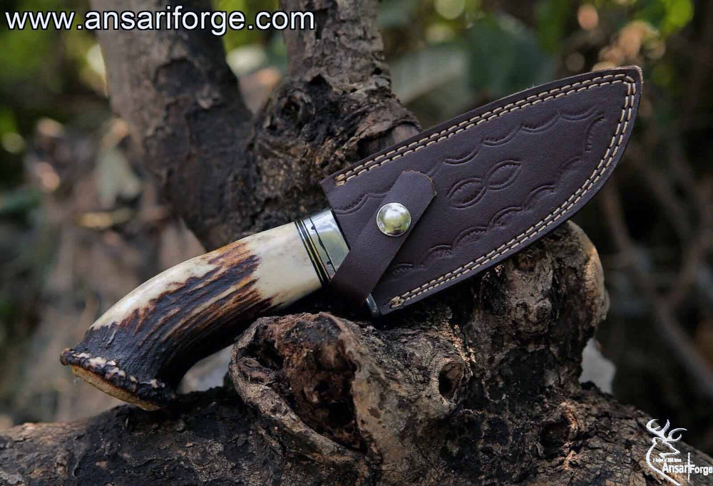 Handmade cowhide leather sheath for Damascus hunting knife.