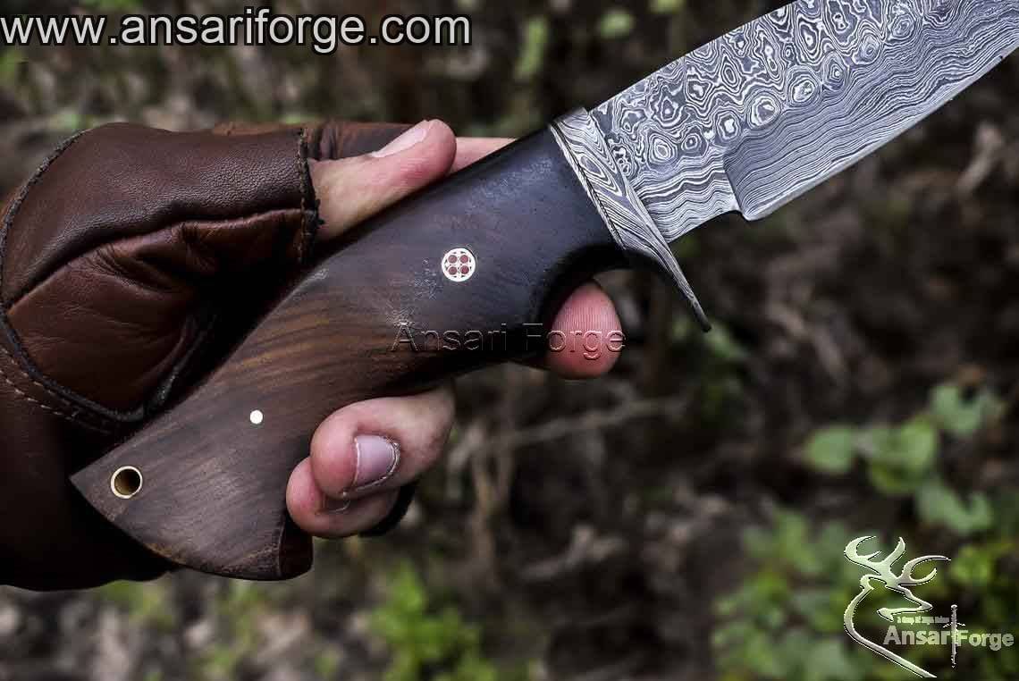 Ergonomic Design Rosewood Handle Of Damascus Hunting Knife.