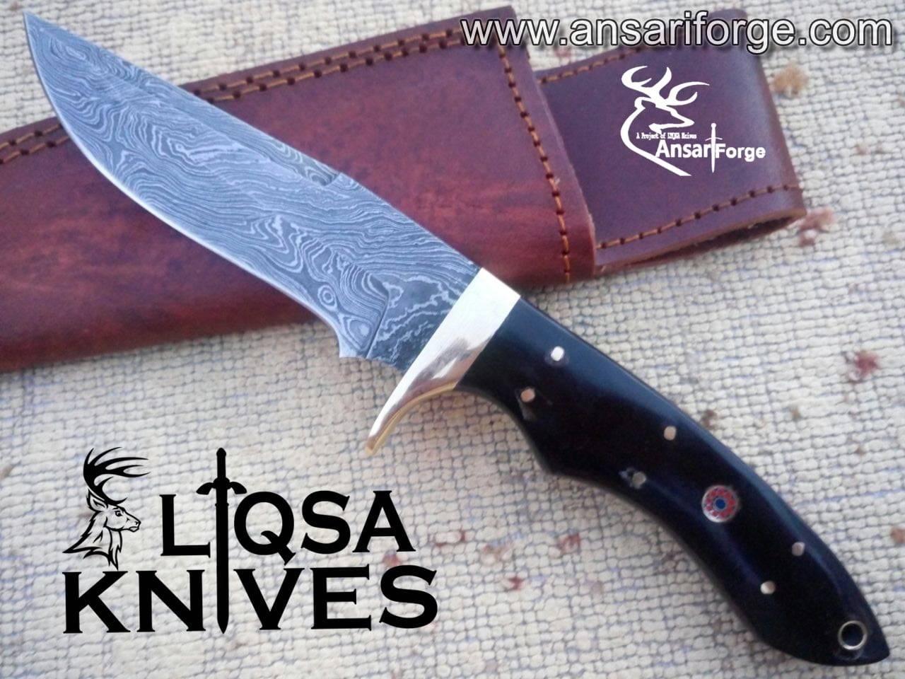 Real Damascus Knife Hunting with horn handle & leather sheath.