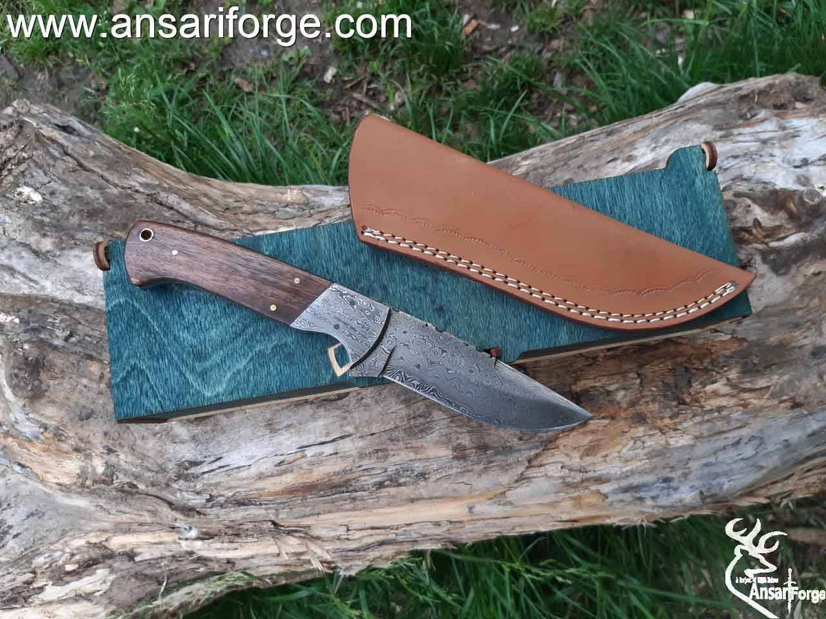 8 inches forged Fixed blade Damascus steel hunting , deer skinning knife with sheath 