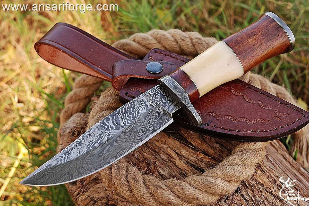 Custom Handmade Damascus Bowie Hunting Knife.