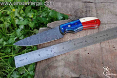 Damascus steel hunting knife with leather sheath
