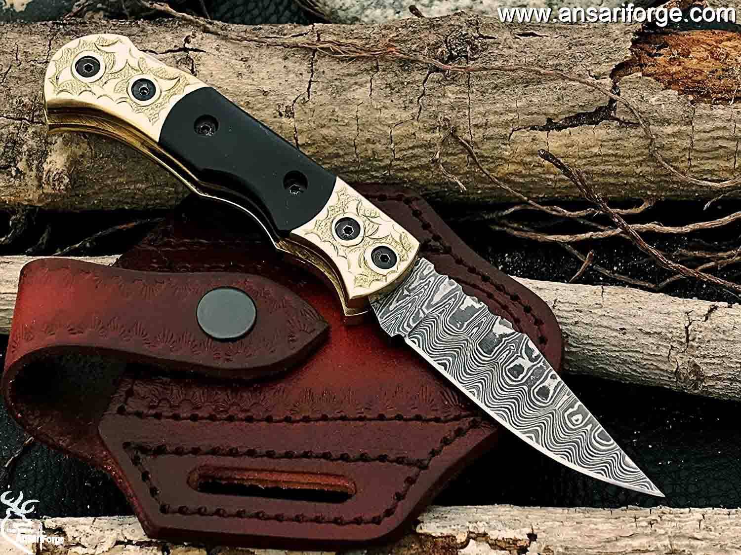 Back Lock Handmade Folding knife Pocket knife Damascus Steel Blade Back Lock Bull Horn Handle Engraved Bolsters Leather Sheath