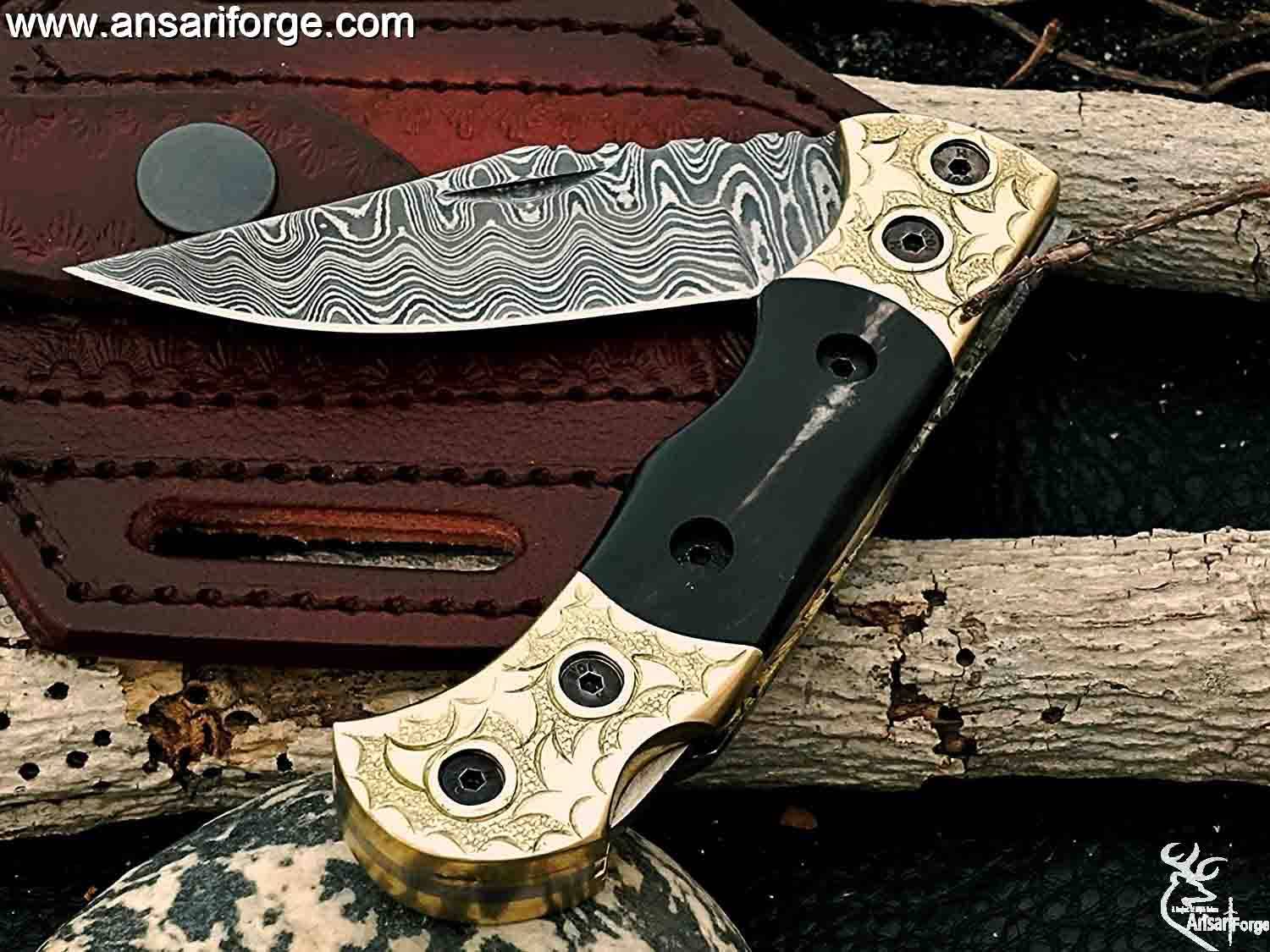 Back Lock Handmade Folding knife Pocket knife Damascus Steel Blade Back Lock Bull Horn Handle Engraved Bolsters Leather Sheath