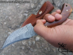 Damascus Hunting Skinning Knife ready for your next hunting adventure.