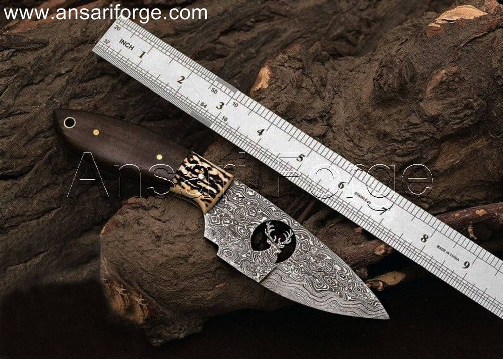 Best Skinning knife , Damascus steel fixed blade