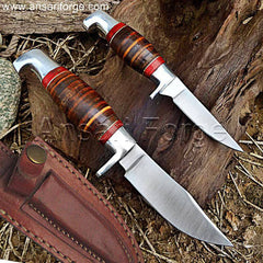 Hand-forged and handmade craftsmanship of the Hunting Knife Set, showcasing the detailed work on the blades and handles.