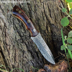 Handcrafted Damascus hunting knife walnut wood handle & ladder pattern