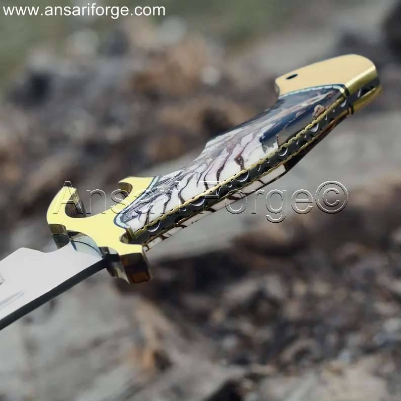 Full tang of handmade Bowie knife.