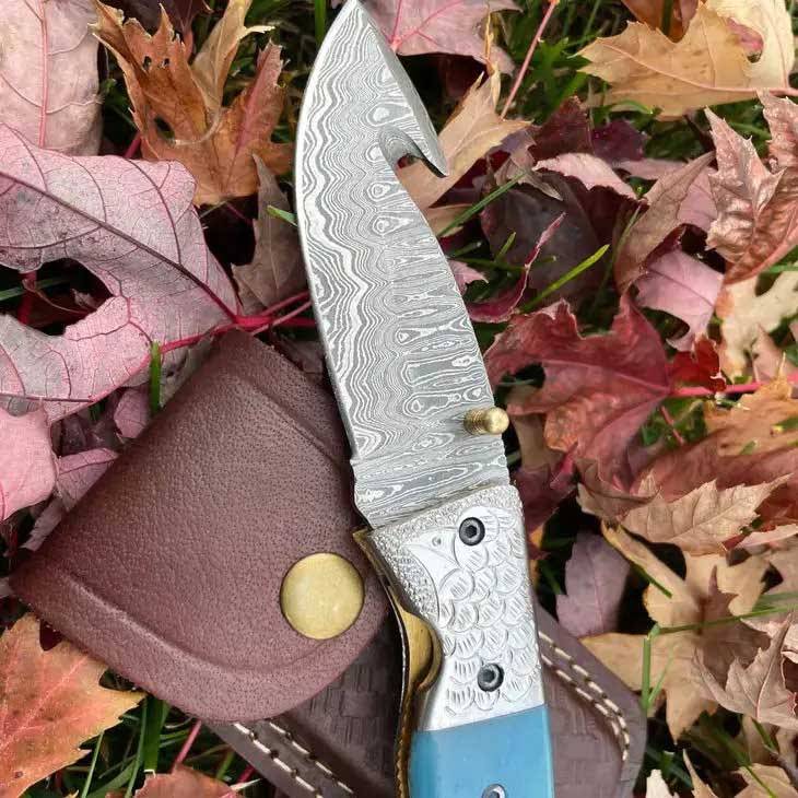 Folding Gut Hook Knife Damascus Steel Blade Bone Handle