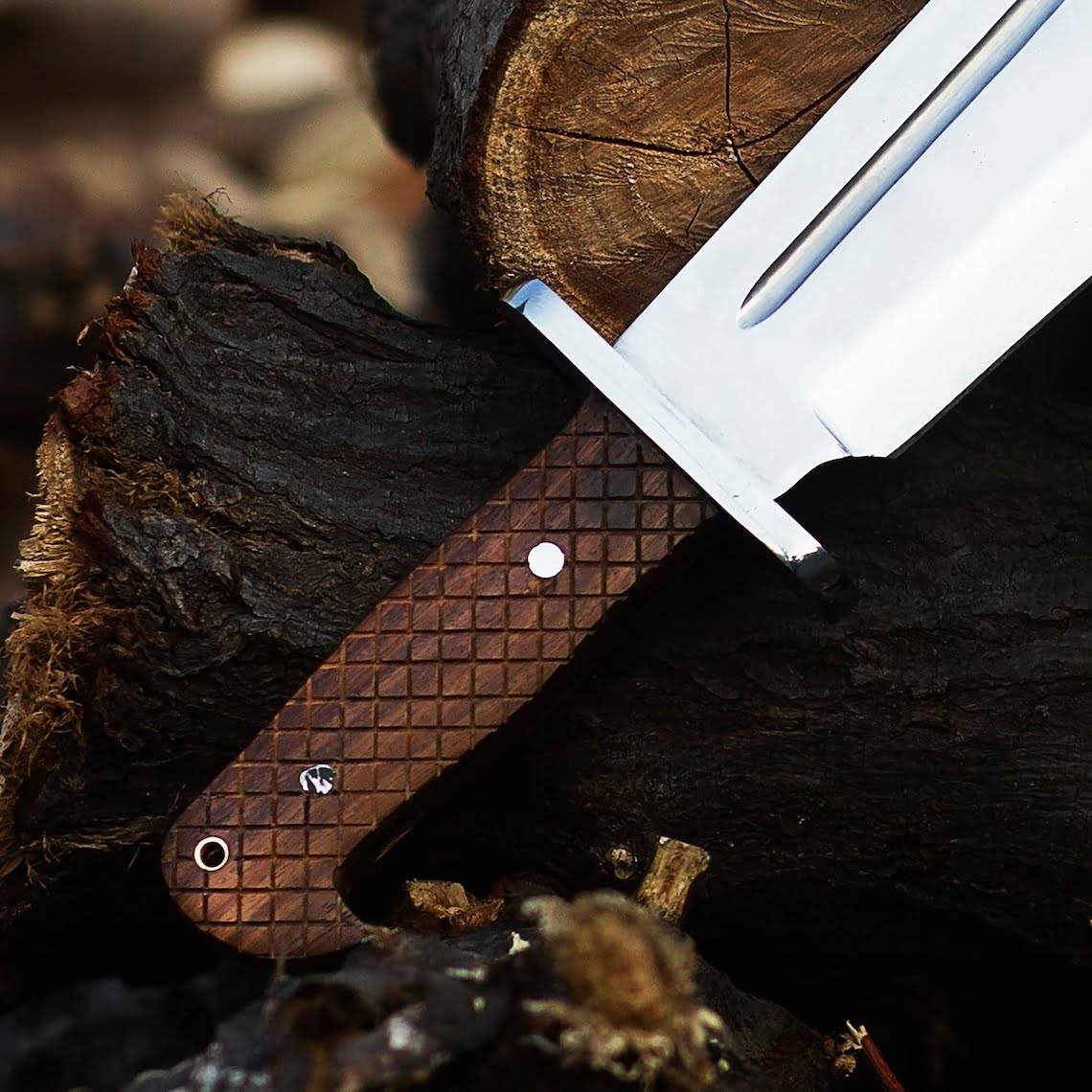 Custom Handmade D2 Steel Bowie Knife Rosewood Handle And Leather Sheath