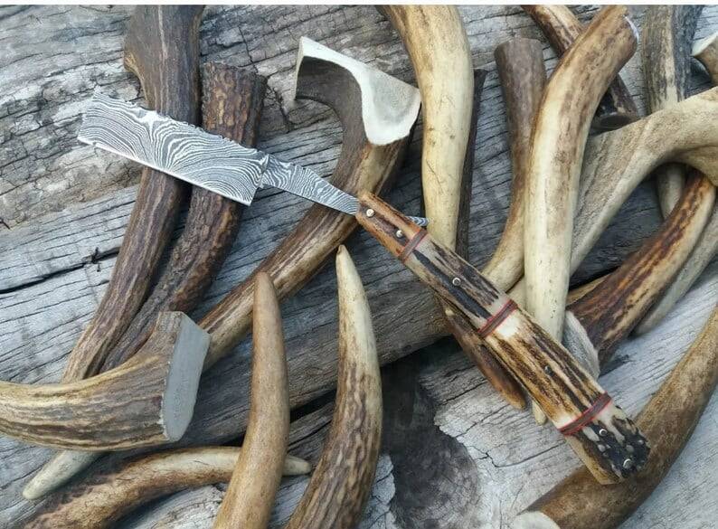 Handmade shaving razor Damascus steel blade and stag horn handle