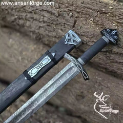 Close-up of the 512-layer twisted Damascus pattern on the Northmen Sword blade.