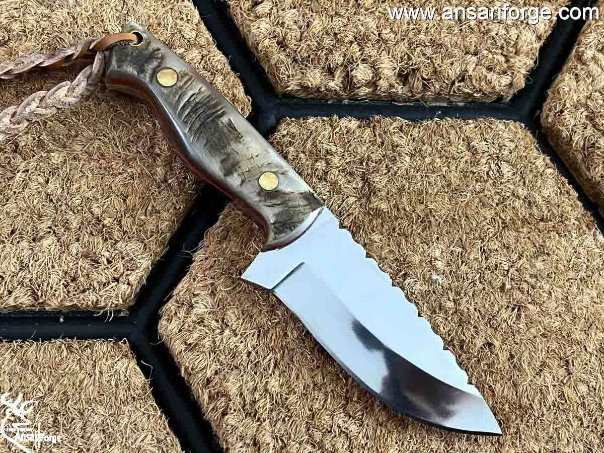 Custom made 420 J2 steel mirror finish blade hunting knife with sheath