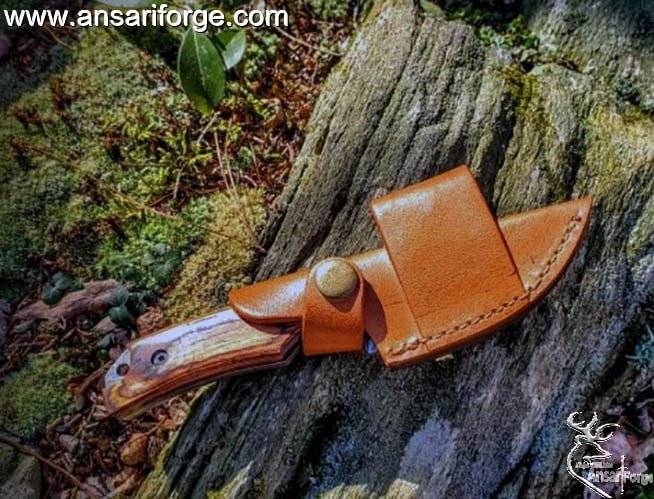 Beautiful Custom Handmade Damascus Steel Hand Forged Skinner Knife for Hunting deer Skinning