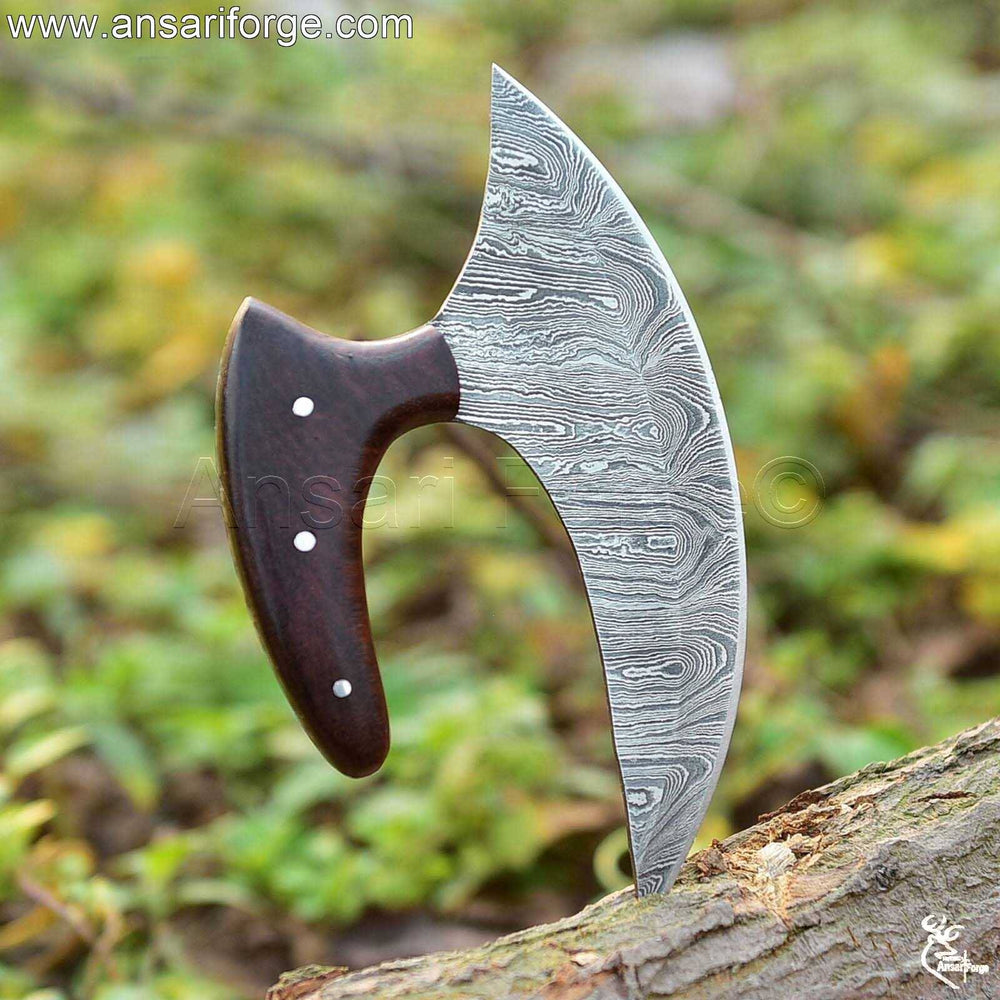 Damascus Steel Ulu Knife in Outdoor Setting – Hunting & Bushcraft Tool.