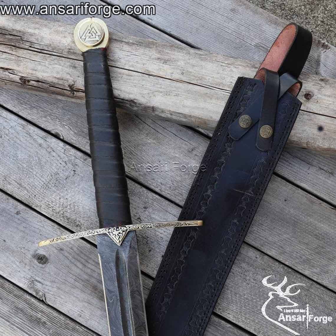 Damascus steel Viking Sword with leather sheath