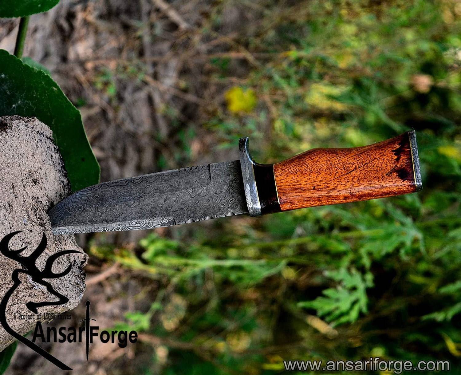 Damascus steel handmade hunting knife