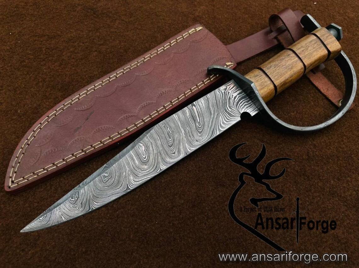 Damascus steel beautiful D-guard Bowie knife Hunting knife