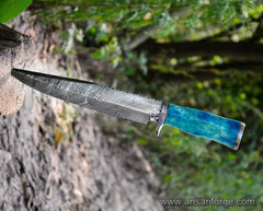 Damascus steel custom hunting knife with leather sheath