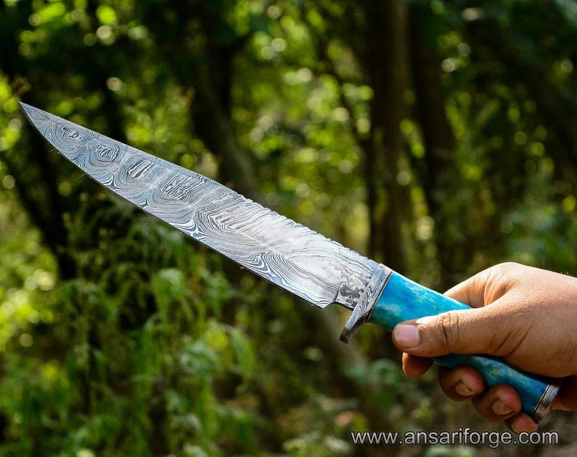 Damascus steel custom hunting knife with leather sheath