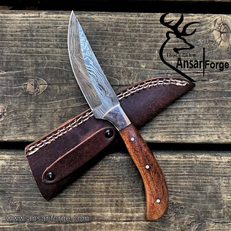 Damascus steel handmade skinner knife