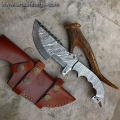 Damascus steel full tang handmade tracker with Damascus scales
