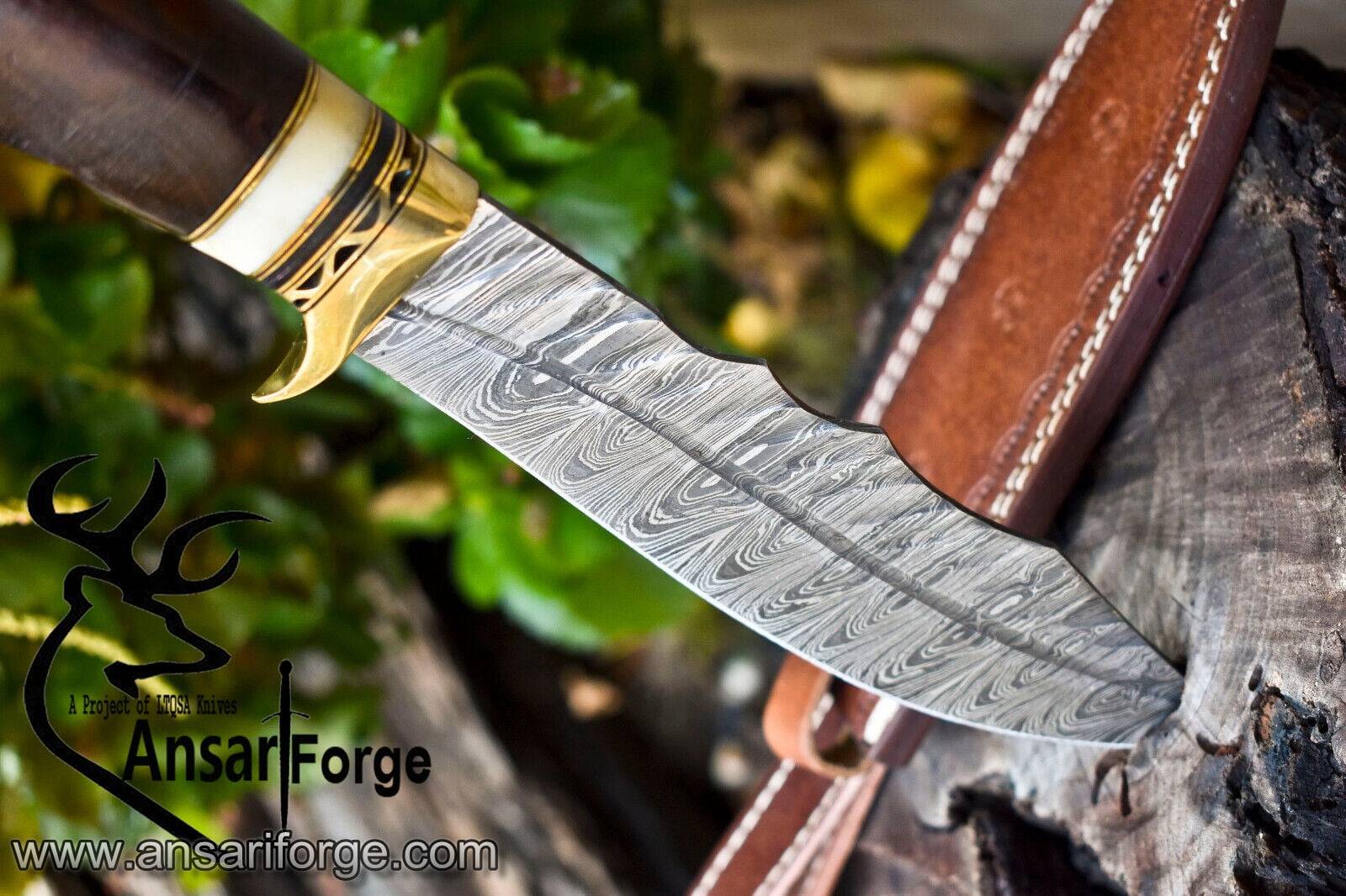 Damascus steel handmade hunting knife skinner