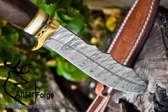 Damascus steel handmade hunting knife skinner