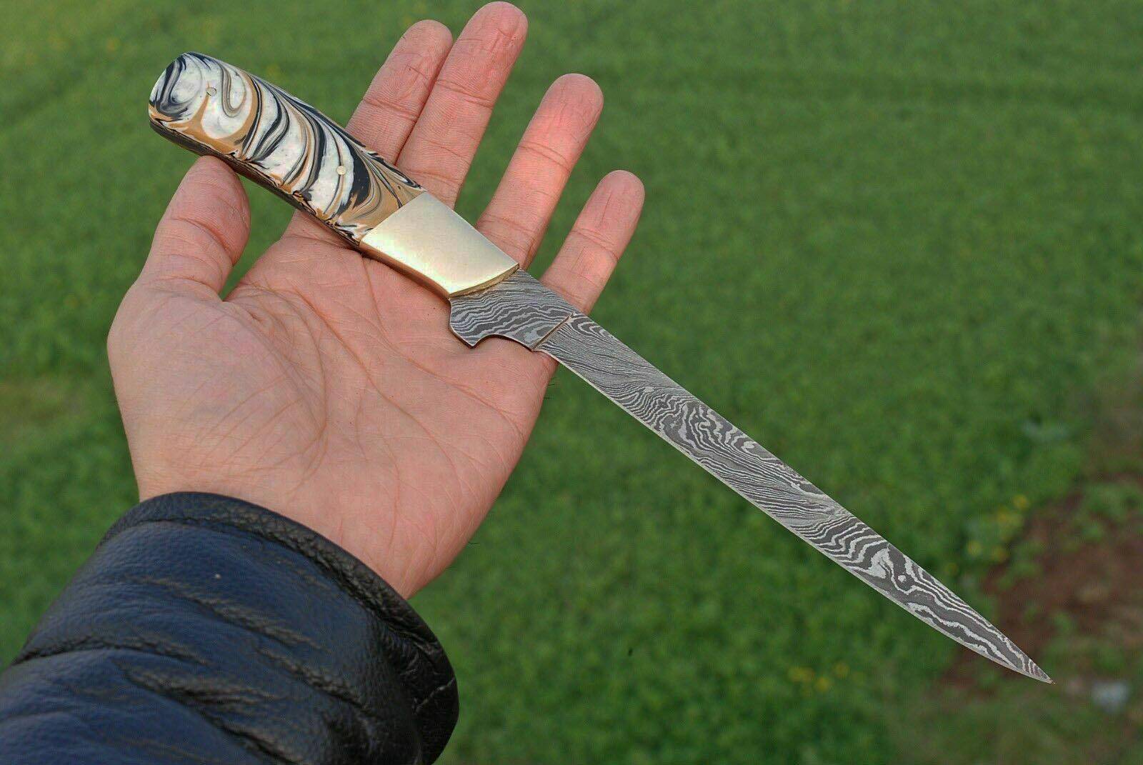 Damascus steel fillet knife with leather sheath