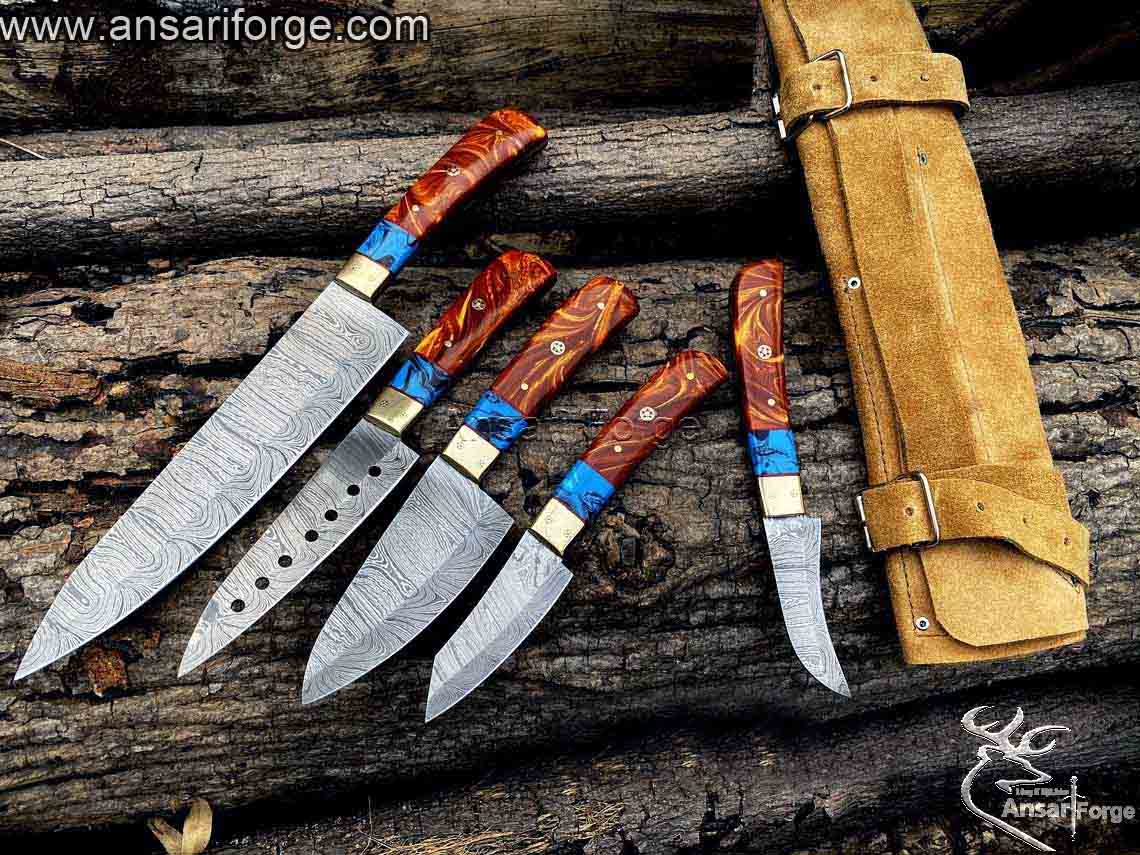 Forged Damascus kitchen knife set With Leather bag