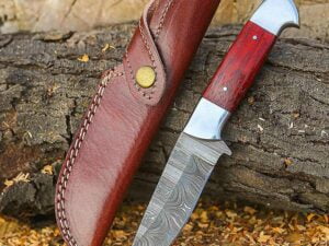 Damascus steel hunting knife 