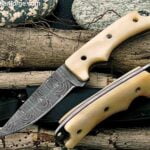 Custom Handmade Damascus Steel Hunting Knife Skinner knife Fixed Blade Knife 8 .5'' Overall Camel Bone with Sheath .