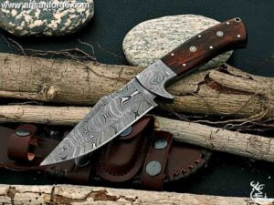 Handmade Damascus Steel Hunting Knife – Smoky Blades